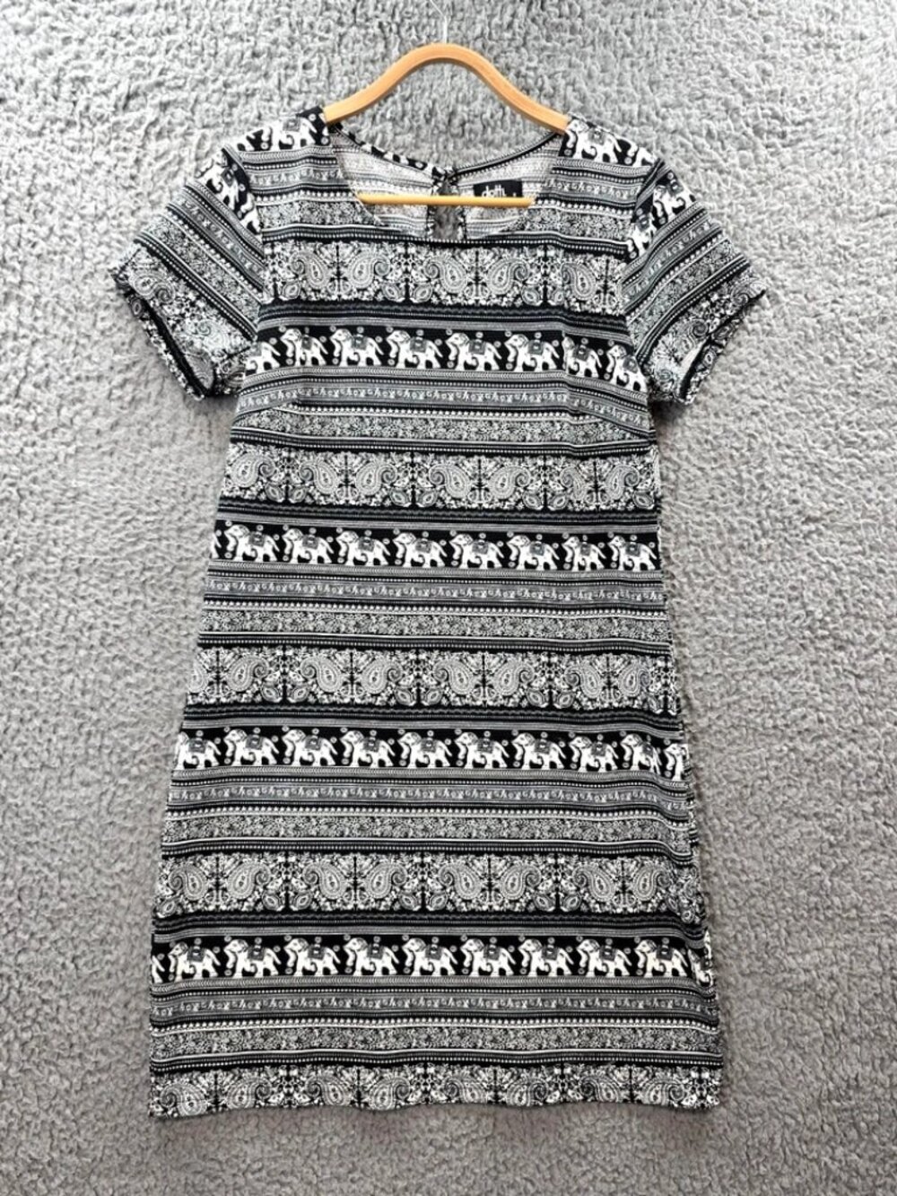 Dotti Womens Mini Shift Dress Size 8 Black White Elephant Print Short Sleeve